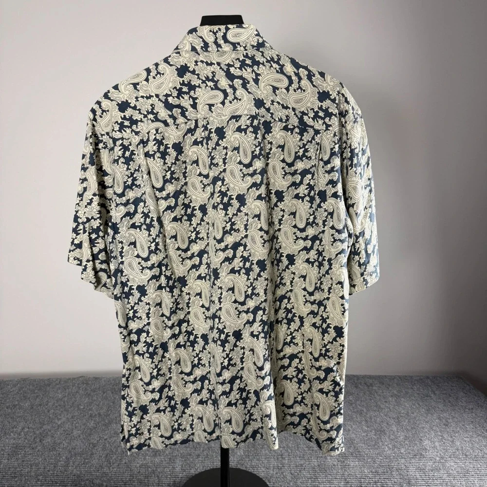 Vintage Silk Circa 1969 Mens Large Paisley Silk Short Sleeve Button Down Shirt